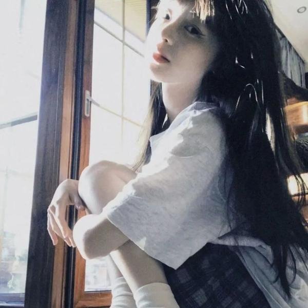 023档案 海报